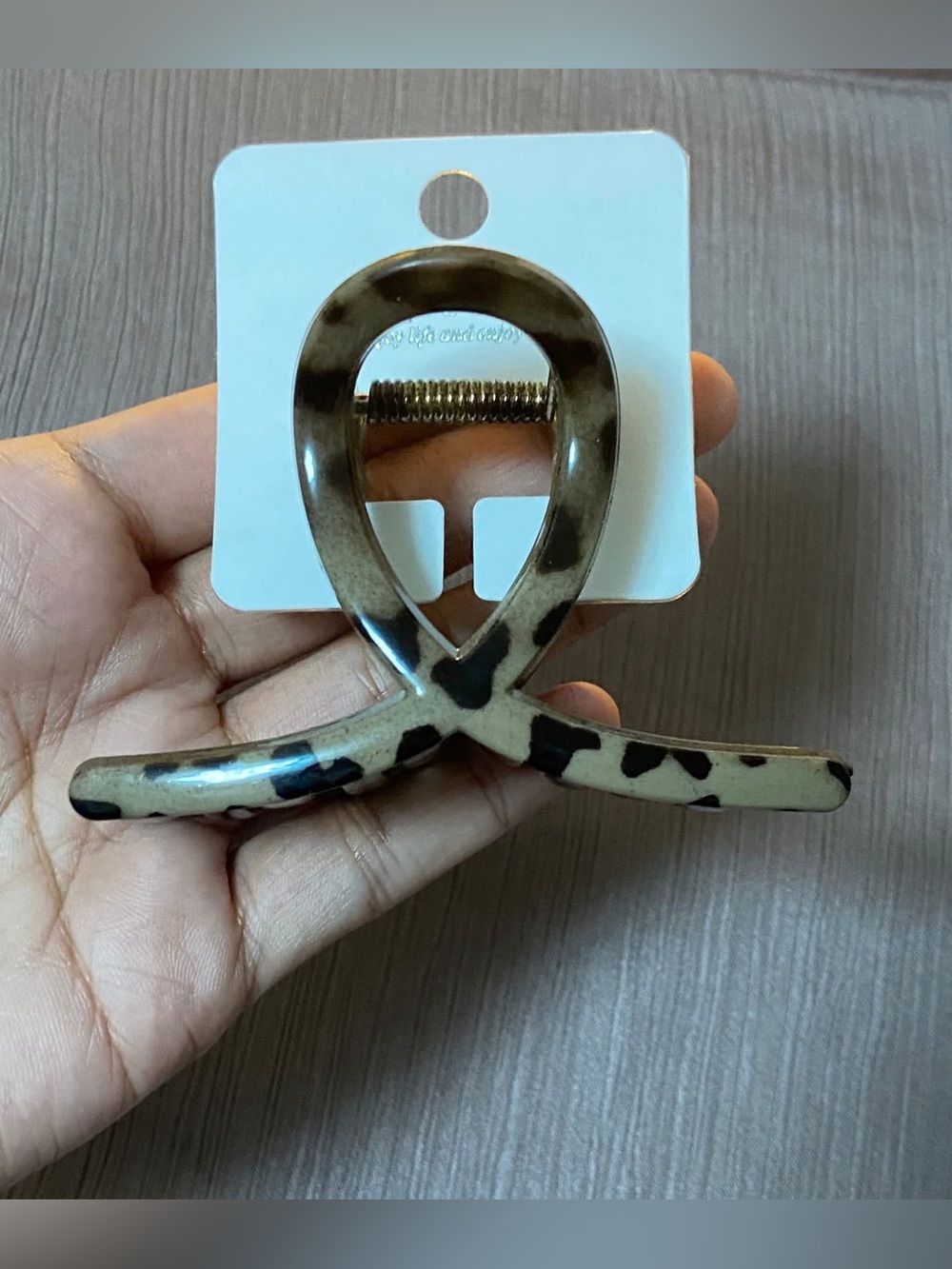 Tortoiseshell Loop Hair Clip - Neutral Tones